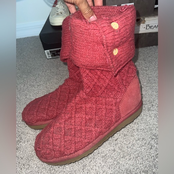 UGG BOOTS - Picture 4 of 7